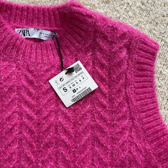 Zara Sweaters - Zara Knitted Waistcoat Top Fuchsia Sz S